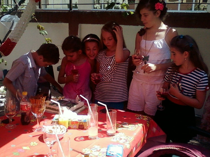 4 iulie 2012-flori 038 - familia mea-amintiri