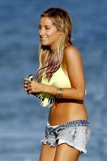 ASHLEY-TISDALE-at-the-Beach-Party-in-Malibu-7