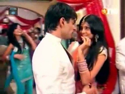 00_01_24 - jennifer winget10