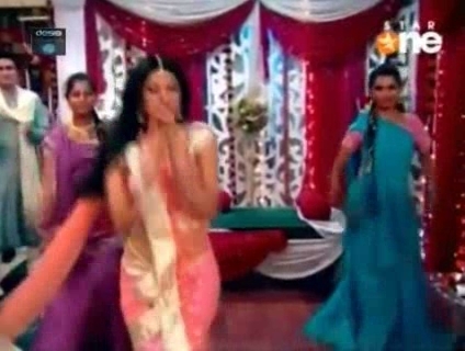 00_03_34 - jennifer winget10