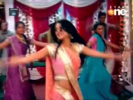 00_03_41 - jennifer winget10
