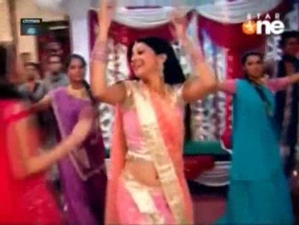 00_03_44 - jennifer winget10