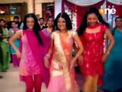 00_03_57 - jennifer winget10
