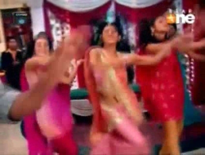 00_04_00 - jennifer winget10