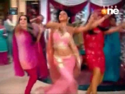 00_04_02 - jennifer winget10
