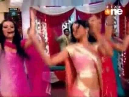 00_04_13 - jennifer winget10