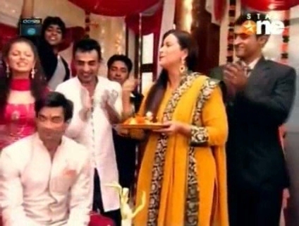 00_04_58 - jennifer winget10