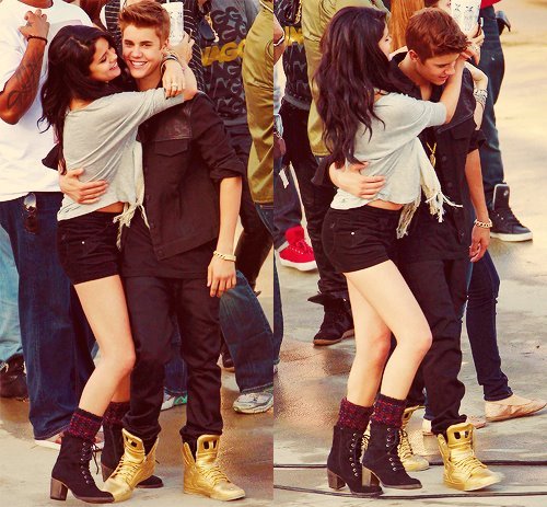 534228_284845358280487_461210838_n - Justin Bieber 5