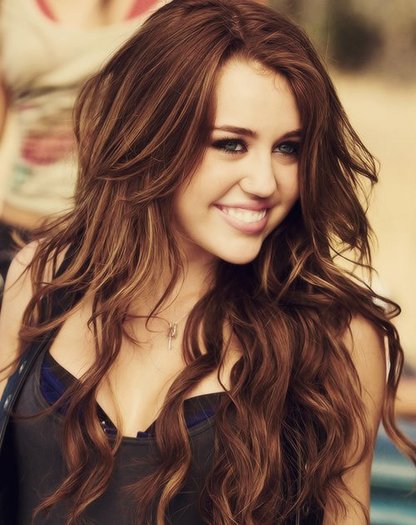 252661_260400640727576_628393588_n