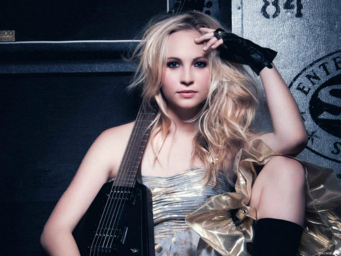 427859_389152881116820_1323569693_n