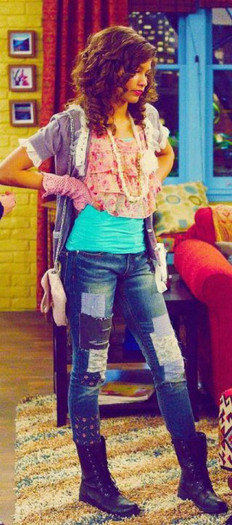 179168_411839955535242_748098186_n - Zendaya Coleman