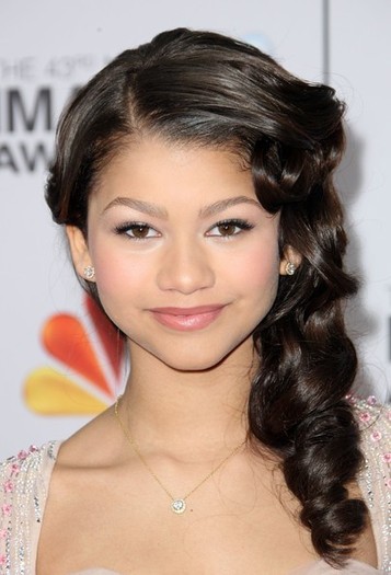 Zendaya_Coleman_1333551360_2