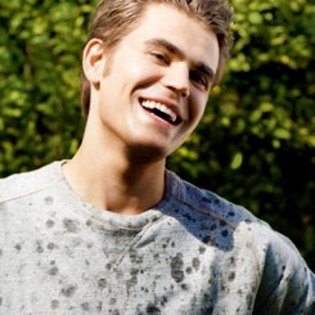 582375_379089595461607_126896860680883_934675_1474177976_n - Paul Wesley