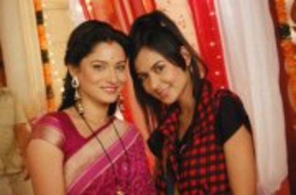 599462_150377655098159_492407245_a - archana si manav