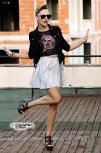 images (7) - Alexandra Stan