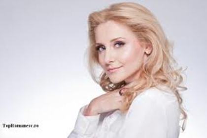 l;lk;kl;l;;l - Alina Sorescu