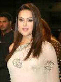 imagesCA33FWFN - preity zinta