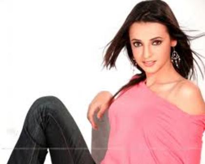 imagesCA7WT3QN - sanaya irani