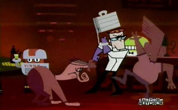 playerstandard - Robotul din dexter poarta casca lui kick