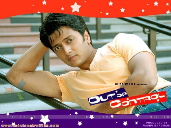 Barman,un rand de tequila.*da toate paharele pe gat:))*