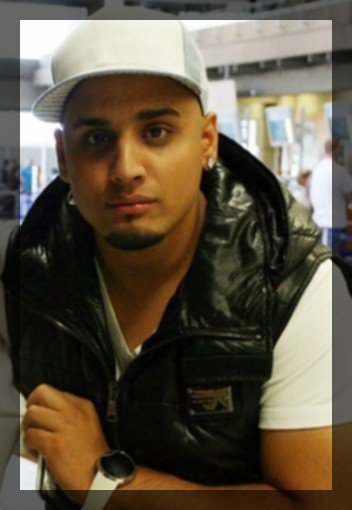 Imran-khan-x-imran-khan-singer-22465288-352-510