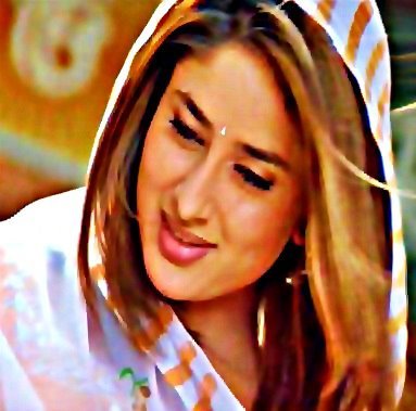 224880_256521551116460_1232734859_n - 0 Kareena Kapoor