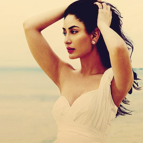402776_263026930465922_76189995_n - 0 Kareena Kapoor