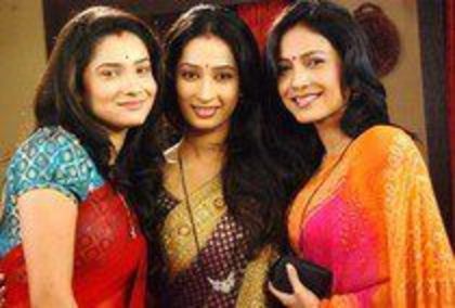 4. - Priya Marathe-Varsha Satish Joshi