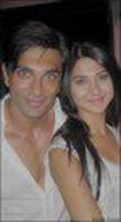 540857_202223443238590_246867869_n - jennifer winget10