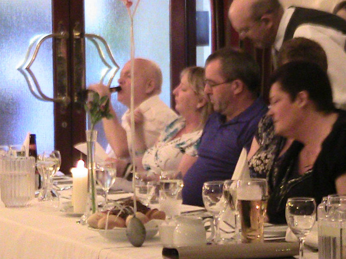  - EILEEN LA 80 DE ANI