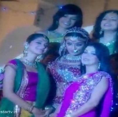 552192_184621655002027_1000608134_n - jennifer winget10