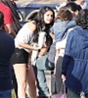 thumb_sgw_018 - selena gomez xx