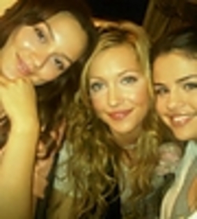 thumb_normal_001 - selena gomez xx
