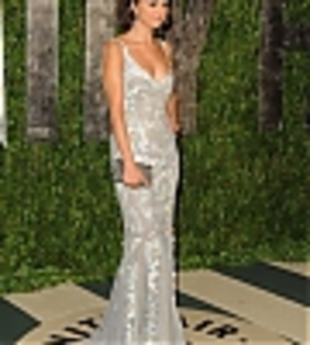 thumb_selena-gomez-0007