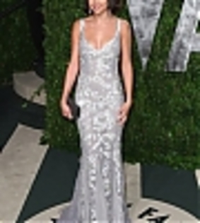 thumb_selena-gomez-0023
