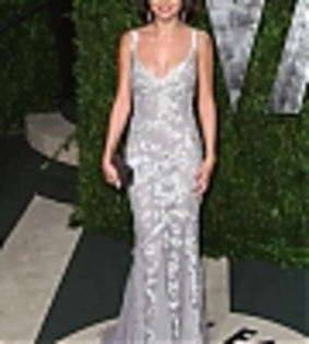 thumb_selena-gomez-0024