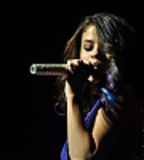 uipoppoppo - selena gomez xx