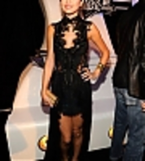 thumb_selena-gomez-009 - selena gomez xx