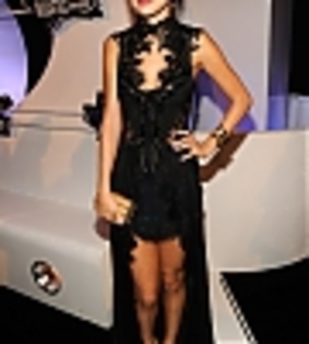 thumb_selena-gomez-024 - selena gomez xx