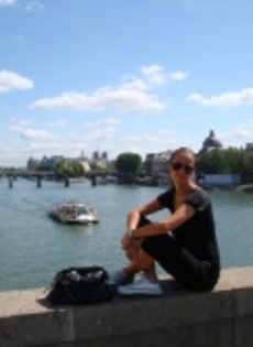 thumbs_paris-1