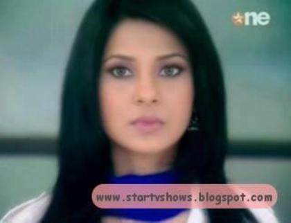 485261_388130674560765_1420538686_n - Jenny 5
