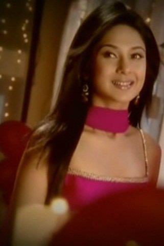 576397_318489408228129_1796034487_n - Jenny 5