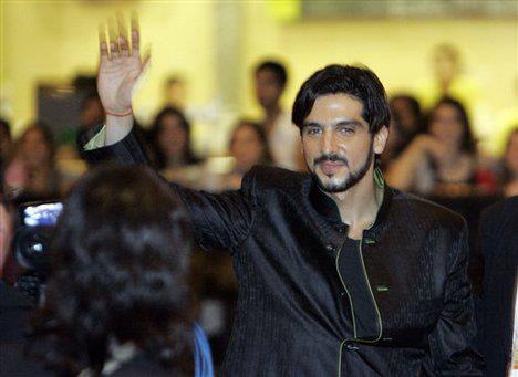 374804_216141925141344_1828307970_n - zayed khan