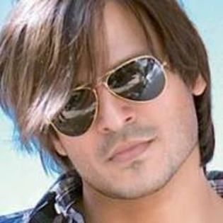 378783_132045780245765_1650110137_n - i love Vivek Oberoi