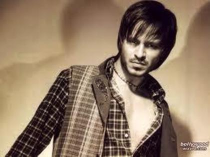 533944_236109793172696_369949653_n