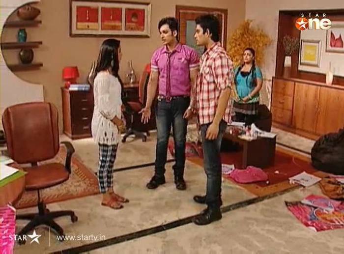 YehIshqHaaye51-4-Episode51-Clip45YehIshqHaaye114838flv_000091560