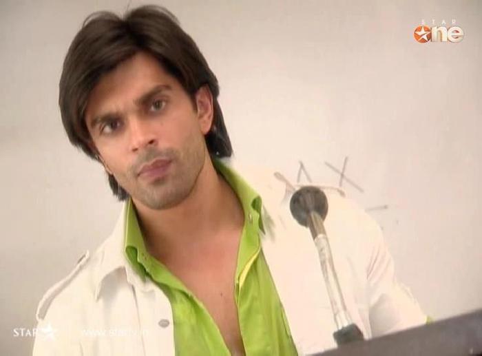 538638_302198223207672_343119646_n - 0-Karan singh grover