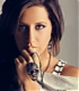 thumb_015 - Ashley Tisdale