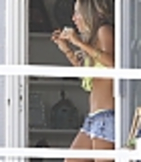 thumb_026 - Ashley Tisdale