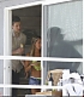 thumb_035 - Ashley Tisdale